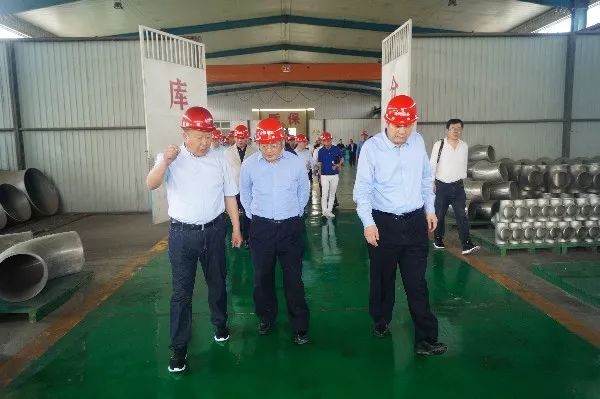 白色透明低硼硅玻璃瓶